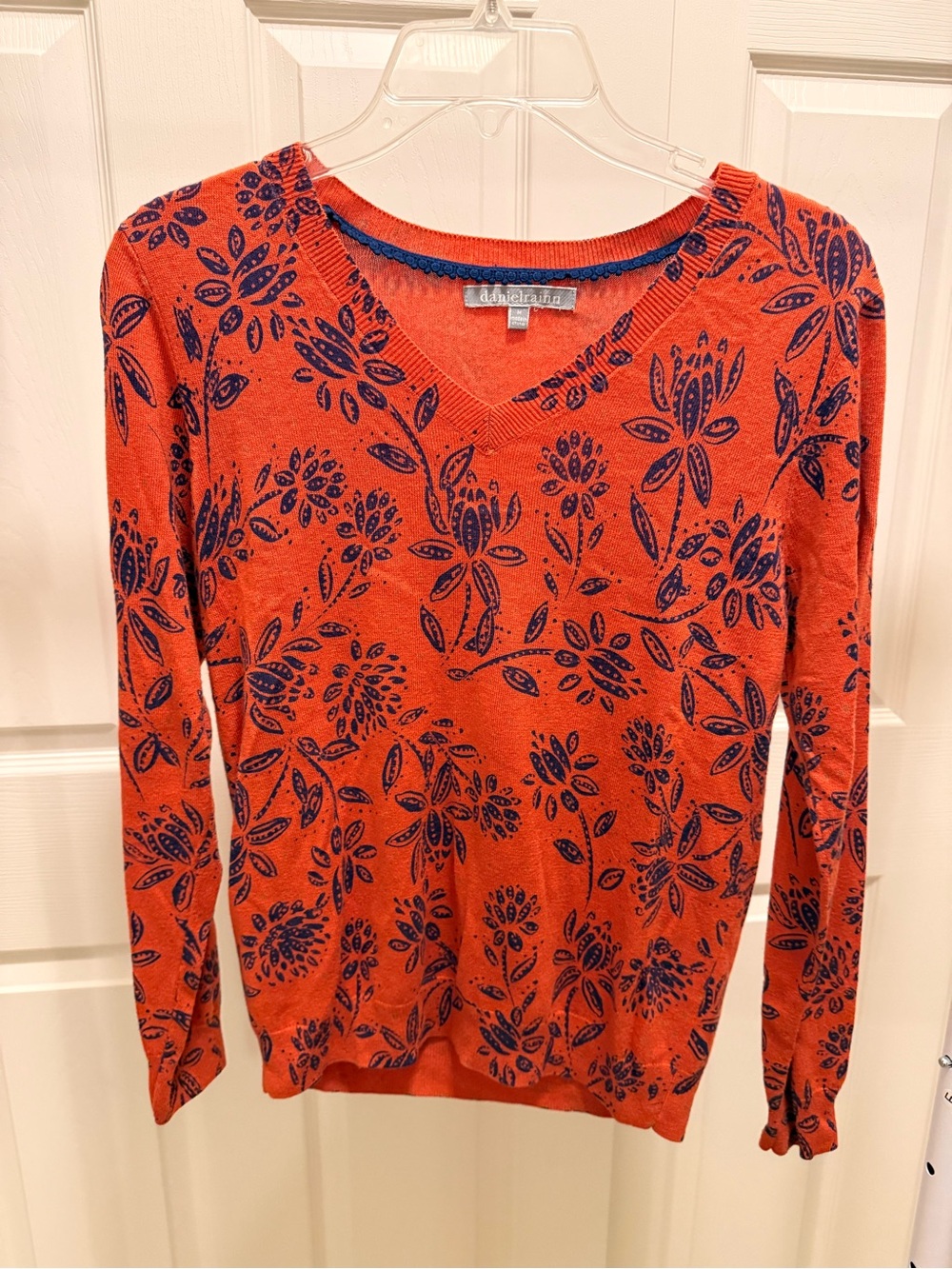 Daniel Rainn Coral Orange V-Neck Floral Sweater